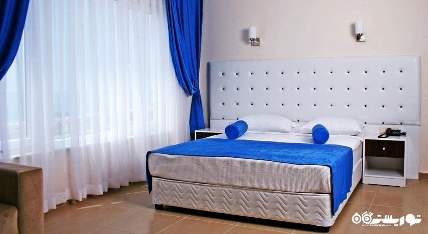 تخت بزرگ اتاق استاندارد